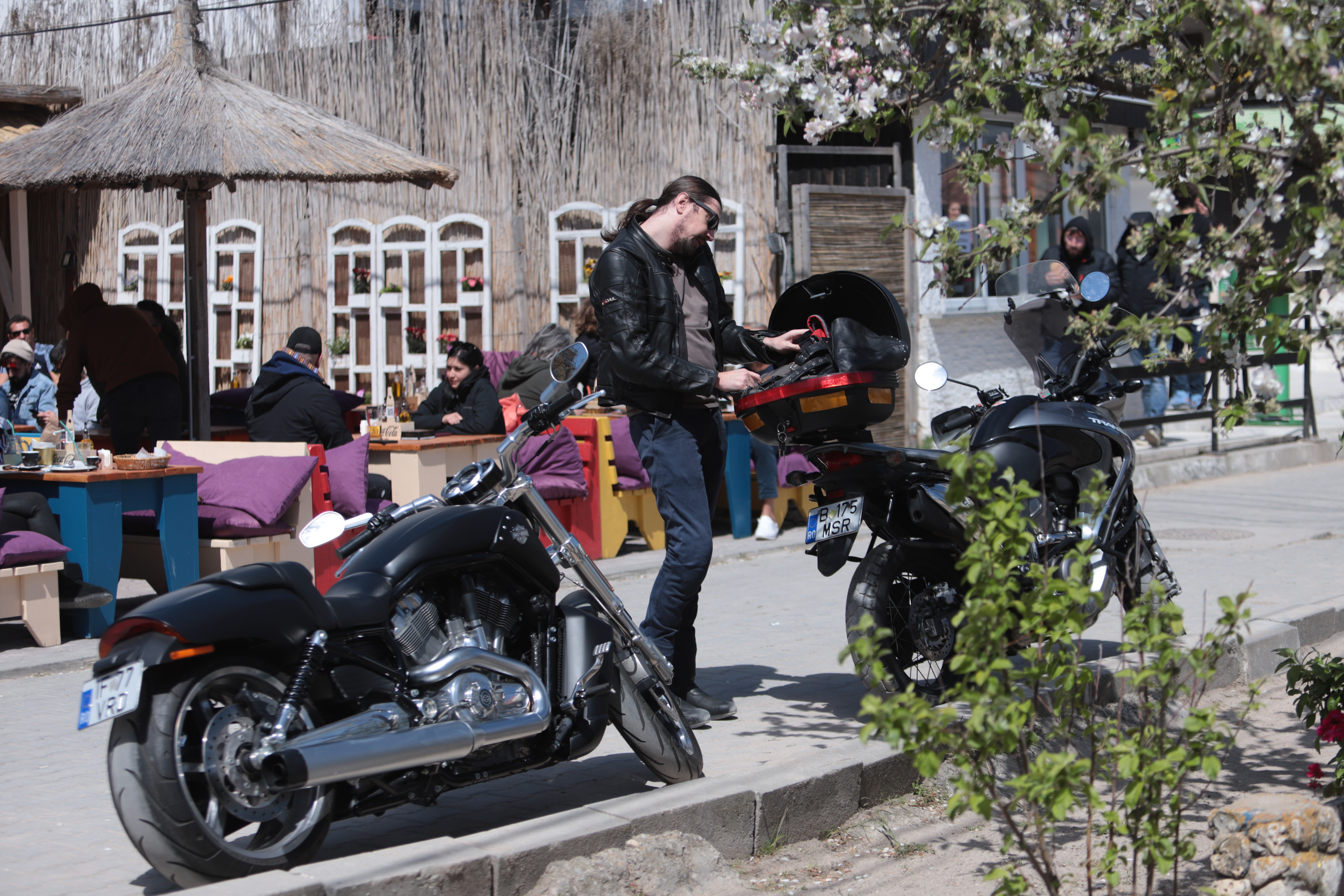 REPORTAJ. Cum a arătat litoralul românesc în minivacanța de 1 Mai: între muzeul spiritului vamaiot și expoziția de grătare organizată de Primăria Constanța