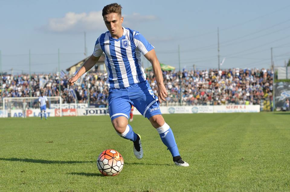 Liga I. CS U Craiova - Steaua 1-2. Olteni, pârliţi de un oltean: arbitrul Comănescu! ^Tade a adus victoria campioanei dintr-un penalty controversat / FOTO