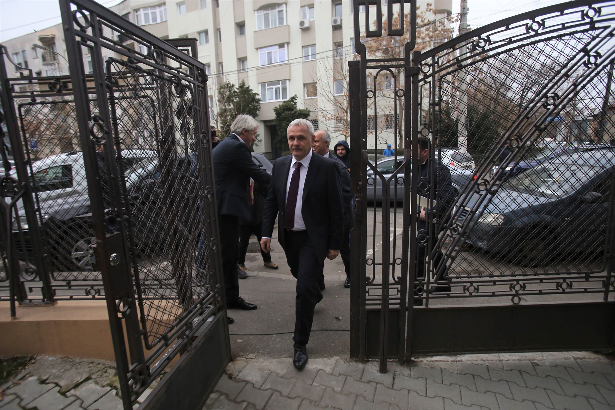 FOTO | Dragnea şi Teodorovici, faţă în faţă cu primarii de municipii, pentru negocieri pe buget. Falcă: Ne-a spus: "Ce vreţi să faceţi? Bugetul trebuie închis!"