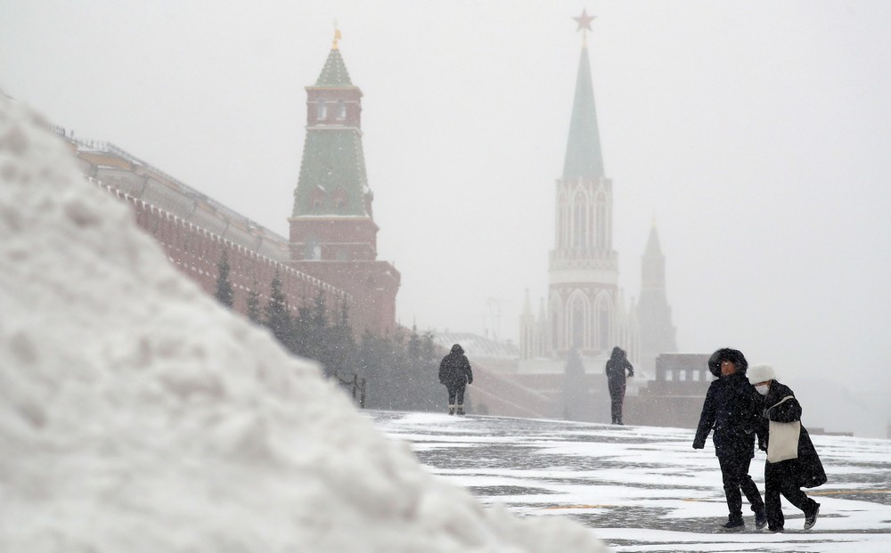 Moscova, afectată de cea mai puternică furtună de zăpadă din ultimii 70 de ani / GALERIE FOTO