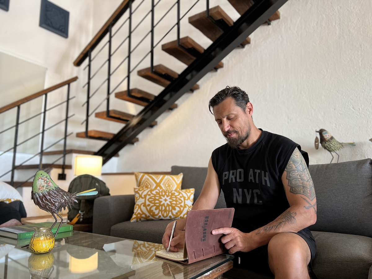 Jurnalul lui Daniel Pavel la Survivor 2023. Cum arată o zi din viața prezentatorului în Republica Dominicană: „Încep dimineața cu o alergare”