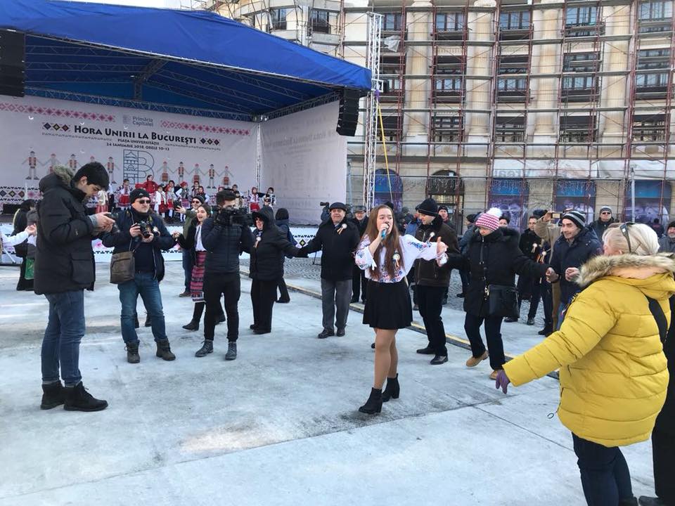 VIDEO| O horă mică în centrul Bucureștiului de Mica Unire!