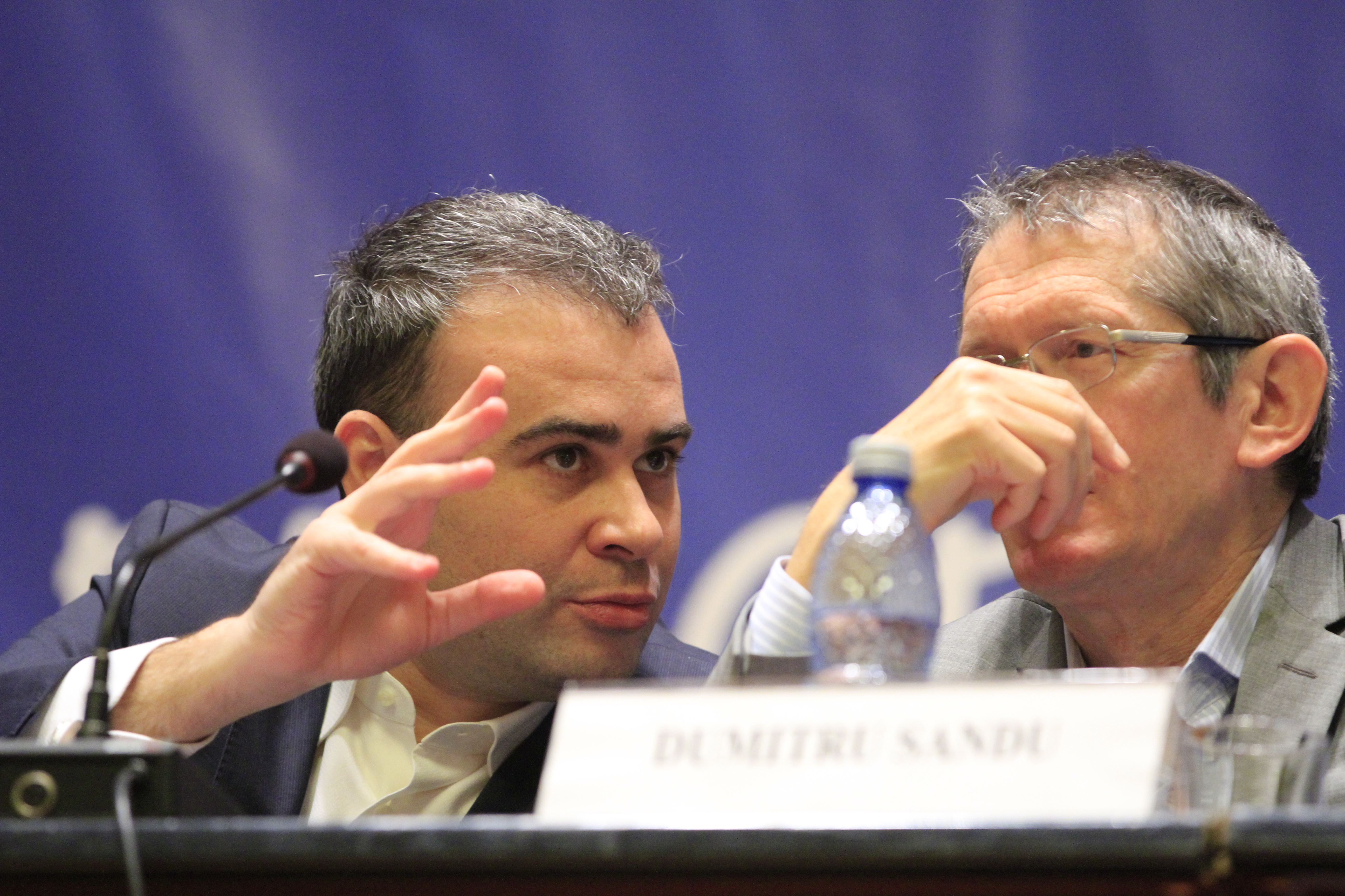 Atunci și Acum: Darius Vâlcov a intrat în politică sub aripa lui Traian Băsescu și a ajuns ”creierul” guvernării PSD-ALDE