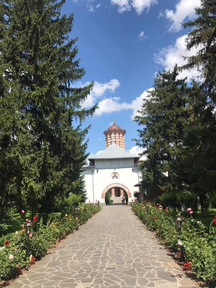 Povestea Mănăstirii Samurcăşeşti, unică în România. Ctitorită în 1808, se află la 15 km distanță de București, în Ciorogârla