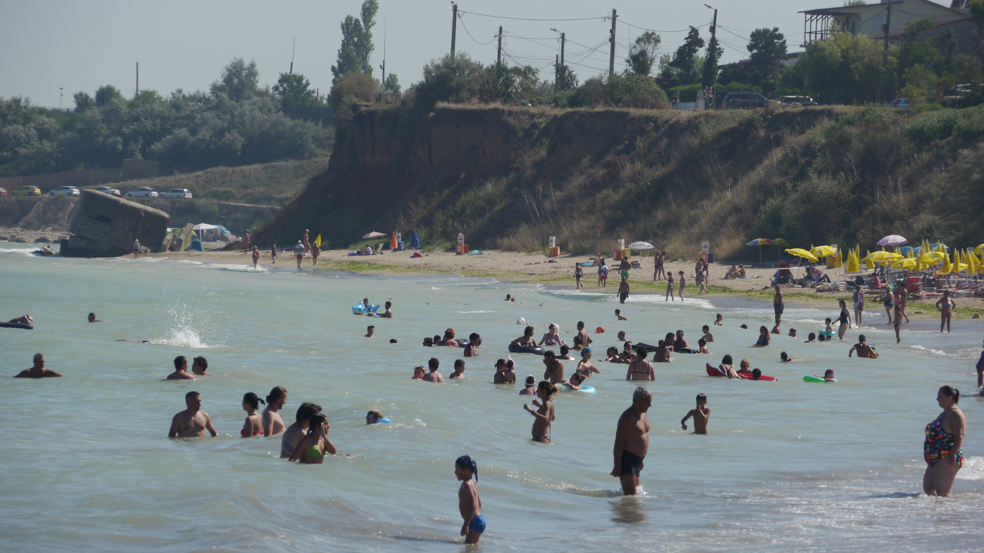 REPORTAJ. 2 Mai, ultima plajă bastion a familiei tradiționale de pe litoralul românesc / GALERIE FOTO