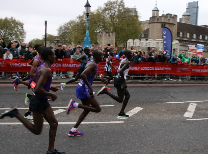 Etiopiencele și kenyenii, cei mai tari la Maratonul Londrei. Paula Radcliffe, în lacrimi / FOTO