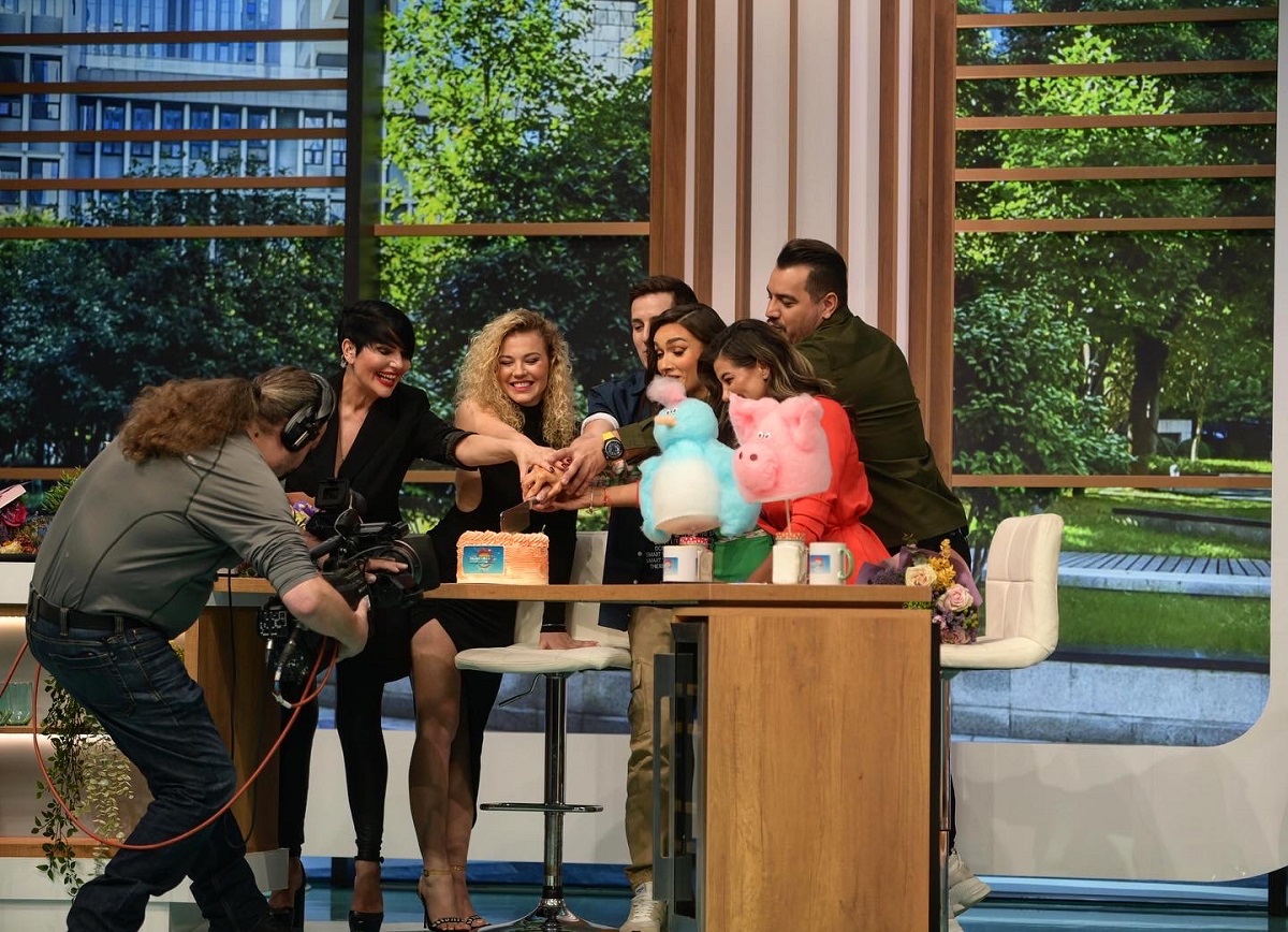 Prima ediție „Dimineața cu noi”. Bursucu, Viviana Sposub și George Tănase au avut emoții: „Când a început numărătoarea inversă, tremuram tot”