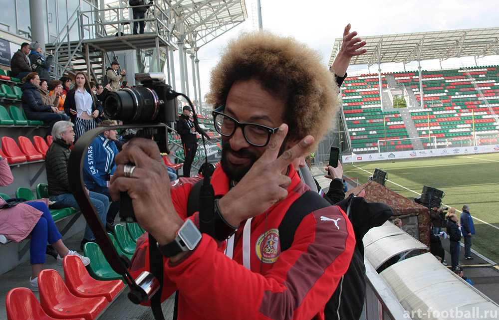 Pe ce loc a terminat naționala artiștilor fotbaliști la Campionatul Mondial - Moscova Art Football 2017. Temișan, Enache și Kamara au impresionat prin muzica lor / FOTO