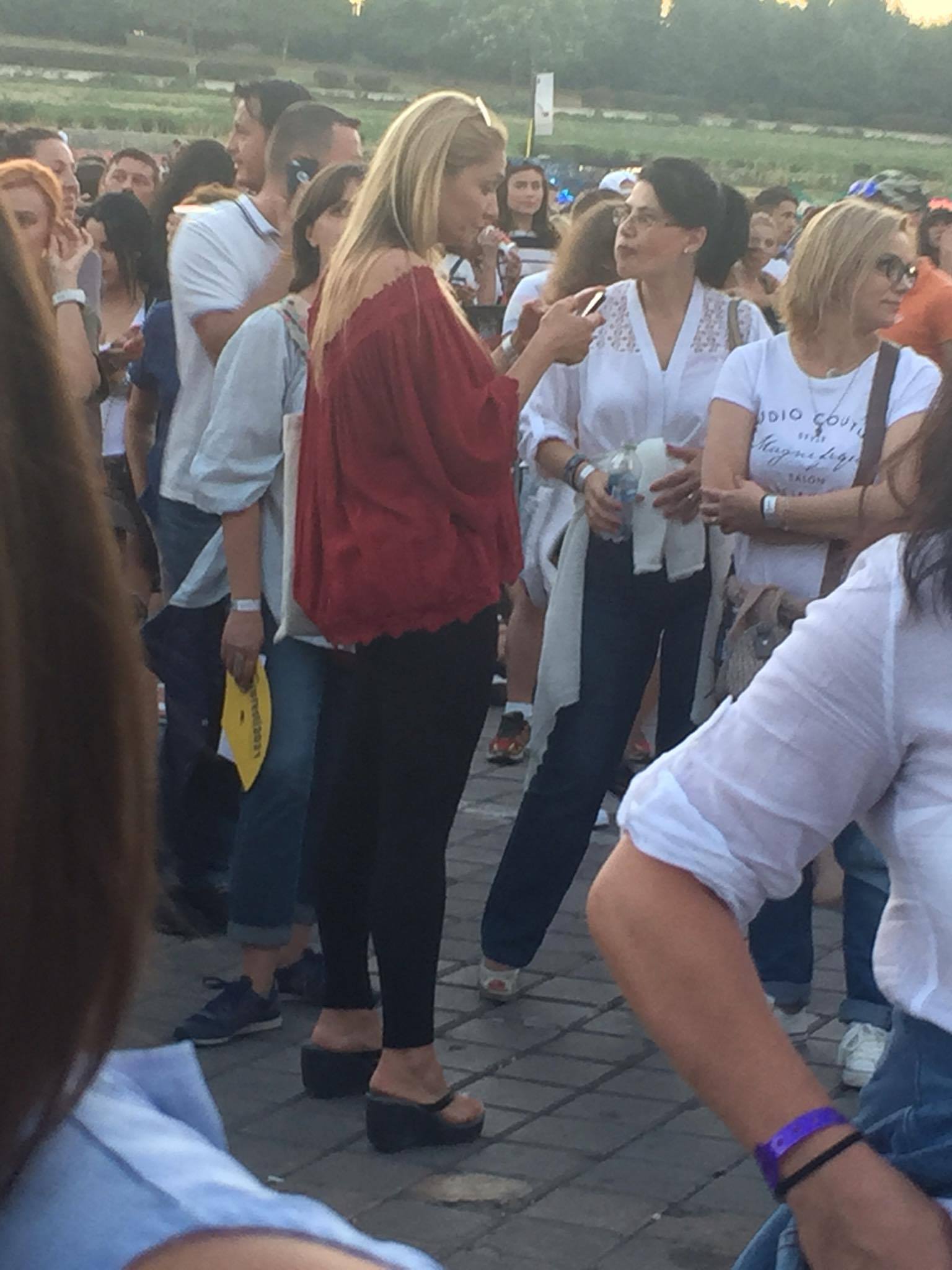 UPDATE | Rihanna a cântat la București, dar la final fanii au fost dezamăgiți. Cum s-a terminat concertul | FOTO
