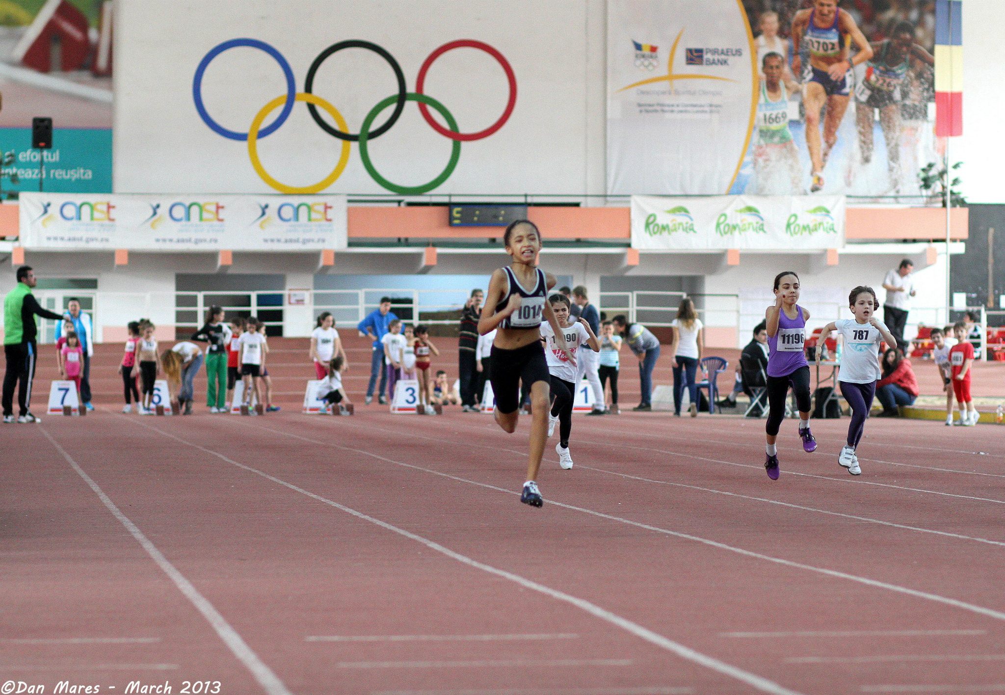Fiica un regretat portar din Liga I, multiplă campioană națională la atletism! ”Tati aleargă cu mine!”. Vrea să-și depășească antrenoarea, aur olimpic la LA! | FOTO și VIDEO