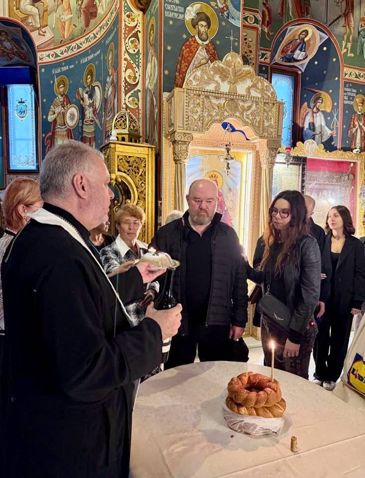 Imagini de la parastasul de 7 ani  pentru Tamara Buciuceanu Botez