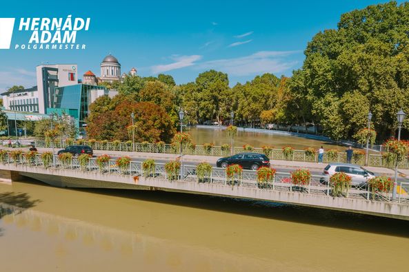 Dunărea a inundat un întreg oraș aflat la 25 km de Budapesta. Viitura ajunge în România săptămâna viitoare