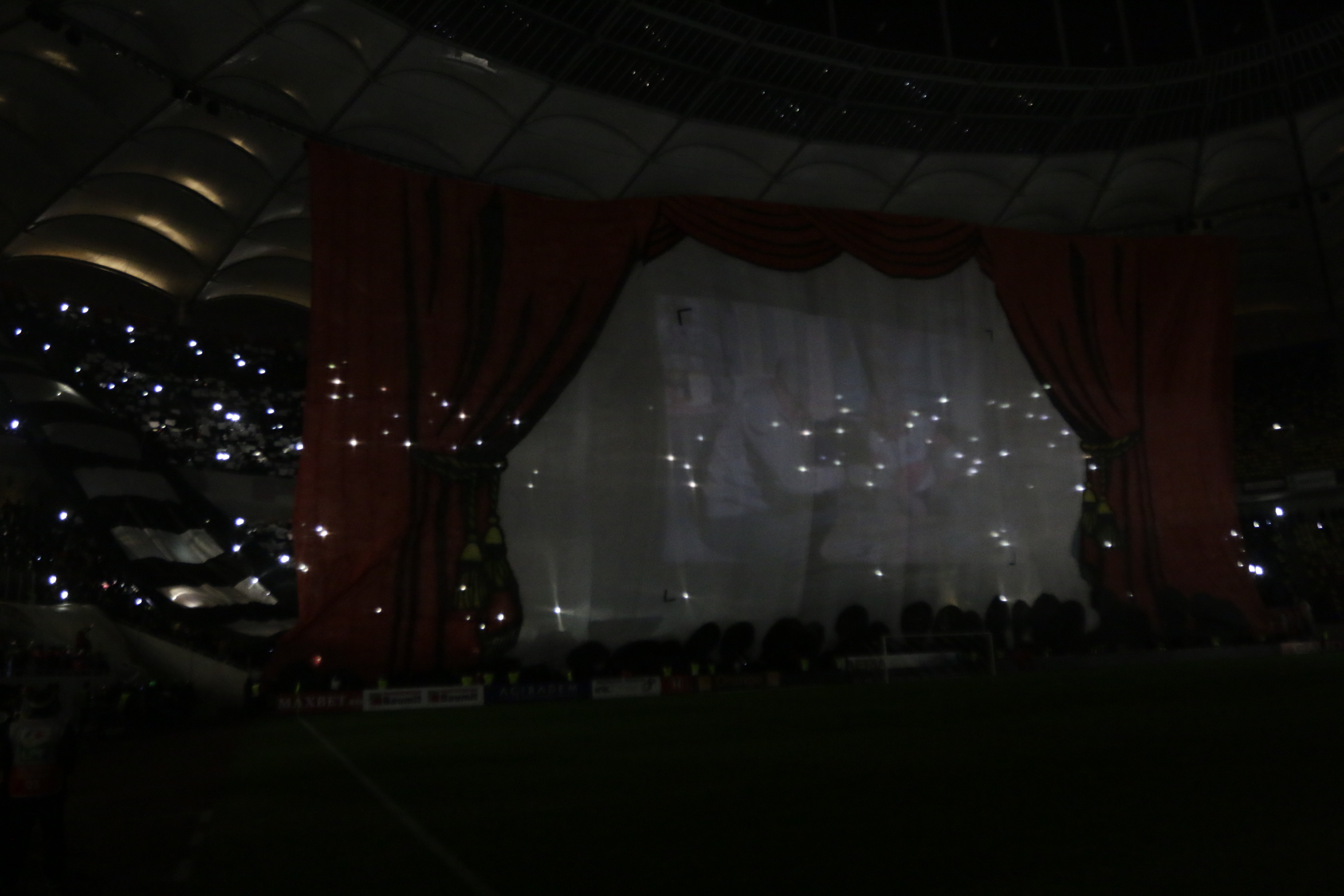 Dinamo - Steaua 3-1. Filmul coregrafiei ”câinilor”. Mihai Stoica a râs de spectacolul din peluză: ”E epocală” | GALERIE FOTO&VIDEO