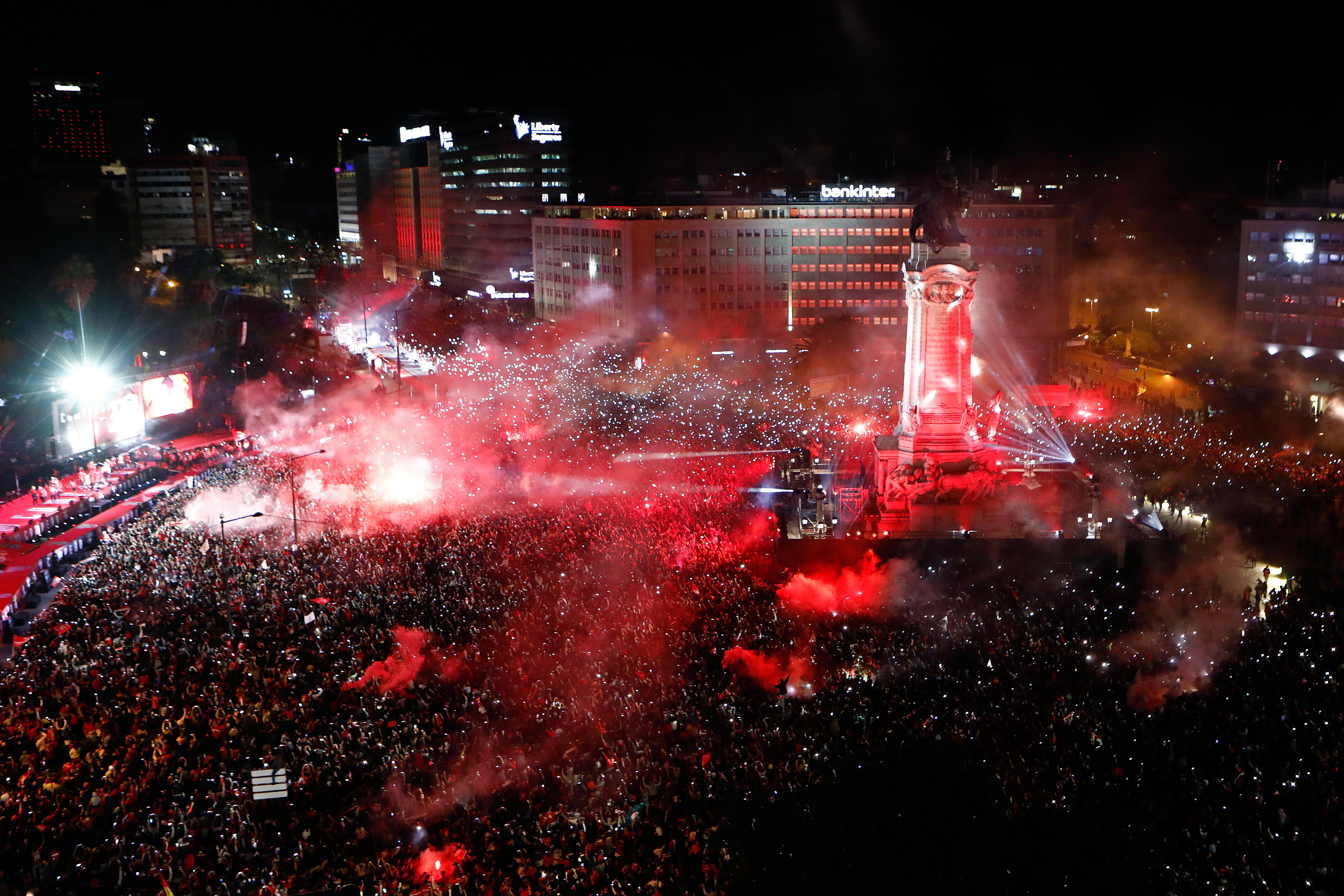 Sărbătoare în Europa fotbalistică. A fost noapte albă la Lisabona, Munchen, Paris sau Londra / FOTO