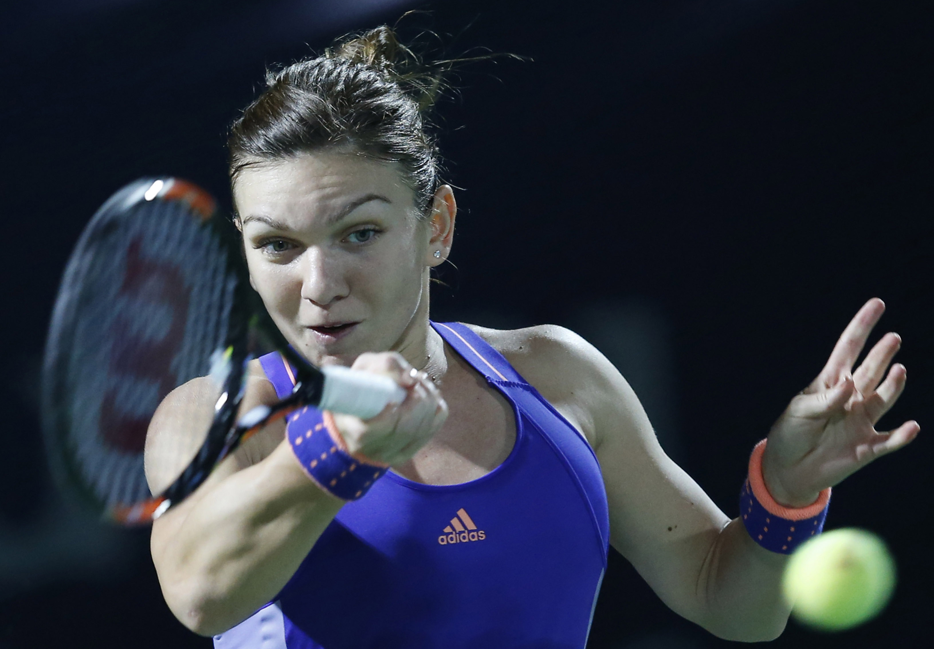 Simona Halep vrea să revină pe locul 3 mondial! Efortul depus în meciul cu Pironkova, în imagini / GALERIE FOTO