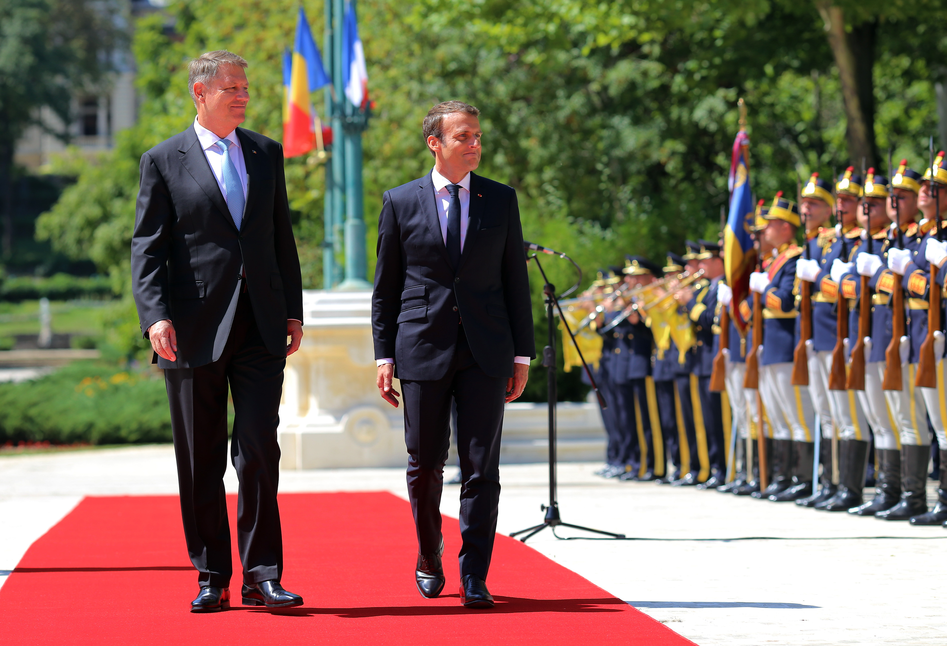 Vizita preşedintelui Franţei în România. Emmanuel Macron a spus că vrea reformarea spațiului Schengen și sprijină integrarea României