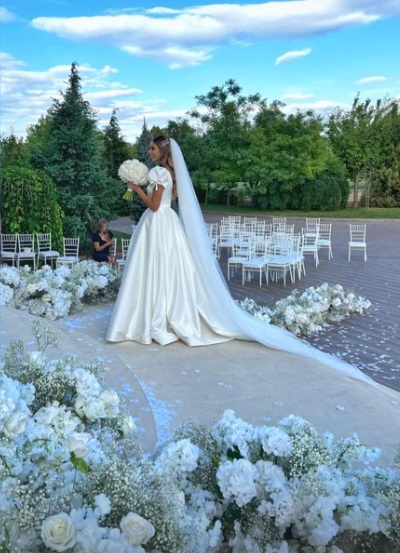 Anastasia Fotachi, colega de emisiune a lui Dan Negru din Republica Moldova, s-a căsătorit cu milionarul Gabriel Stati. Nunta de lux a avut la castelul lui
