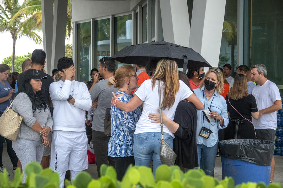 Bilanț revizuit după tragedia din Miami: 4 persoane au decedat, 159 încă dispărute