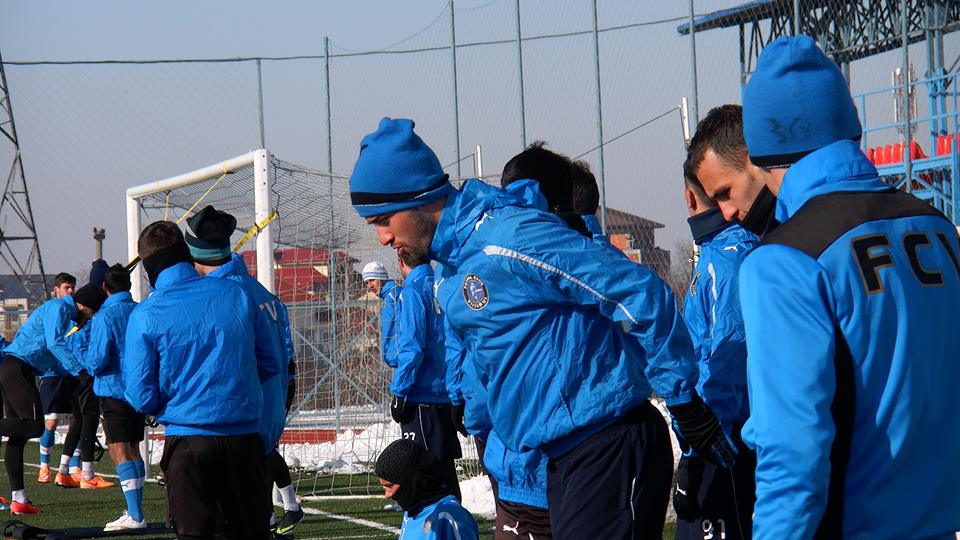 Fabrice Olinga l-a înfruntat pe Gică Hagi, la primul antrenament pentru Viitorul / GALERIE FOTO&VIDEO