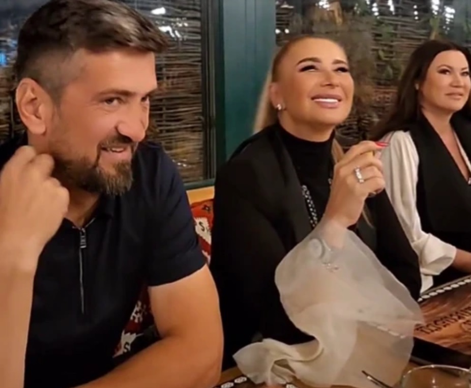 Anamaria Prodan, primele declarații după ce s-a speculat că are o relație cu Adrian Iordache: „Îmi este prieten”. Au ieșit împreună în oraș, la lăutari