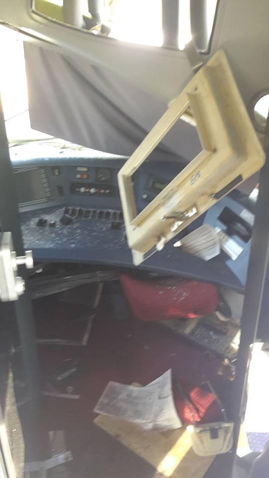 Camion spulberat în urma unui accident de tren în Mureș. Șoferul a scăpat miraculos