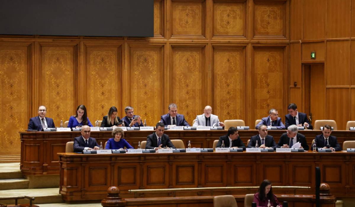 Live Text. Guvernul Bolojan a picat cu 281 de voturi. Prima reacție a președintelui. PNL trece în opoziție