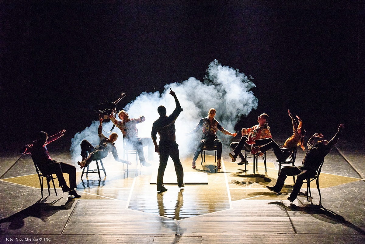 Recomandările culturale ale săptămânii. Spectacolul de teatru în care se cântă, se dansează și se cugetă la bădărănie