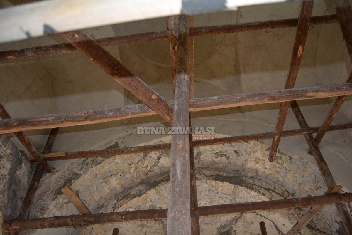 Ce s-a ales de ultima mănăstire a lui Ștefan cel Mare. Nimeni nu își asumă renovarea lăcașului de cult | FOTO