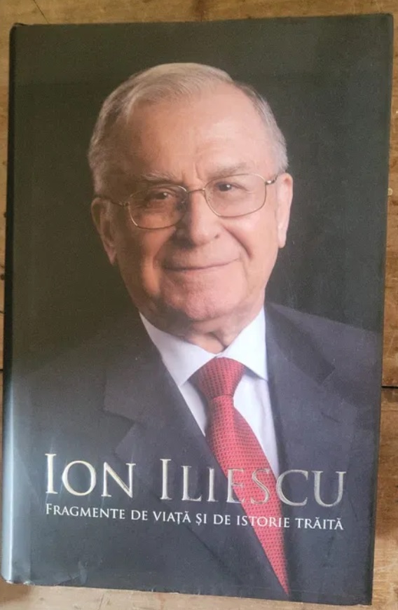 Ce conțineau pachetele date de pomană la înmormântarea lui Ion Iliescu. Zeci de persoane au participat la funeralii