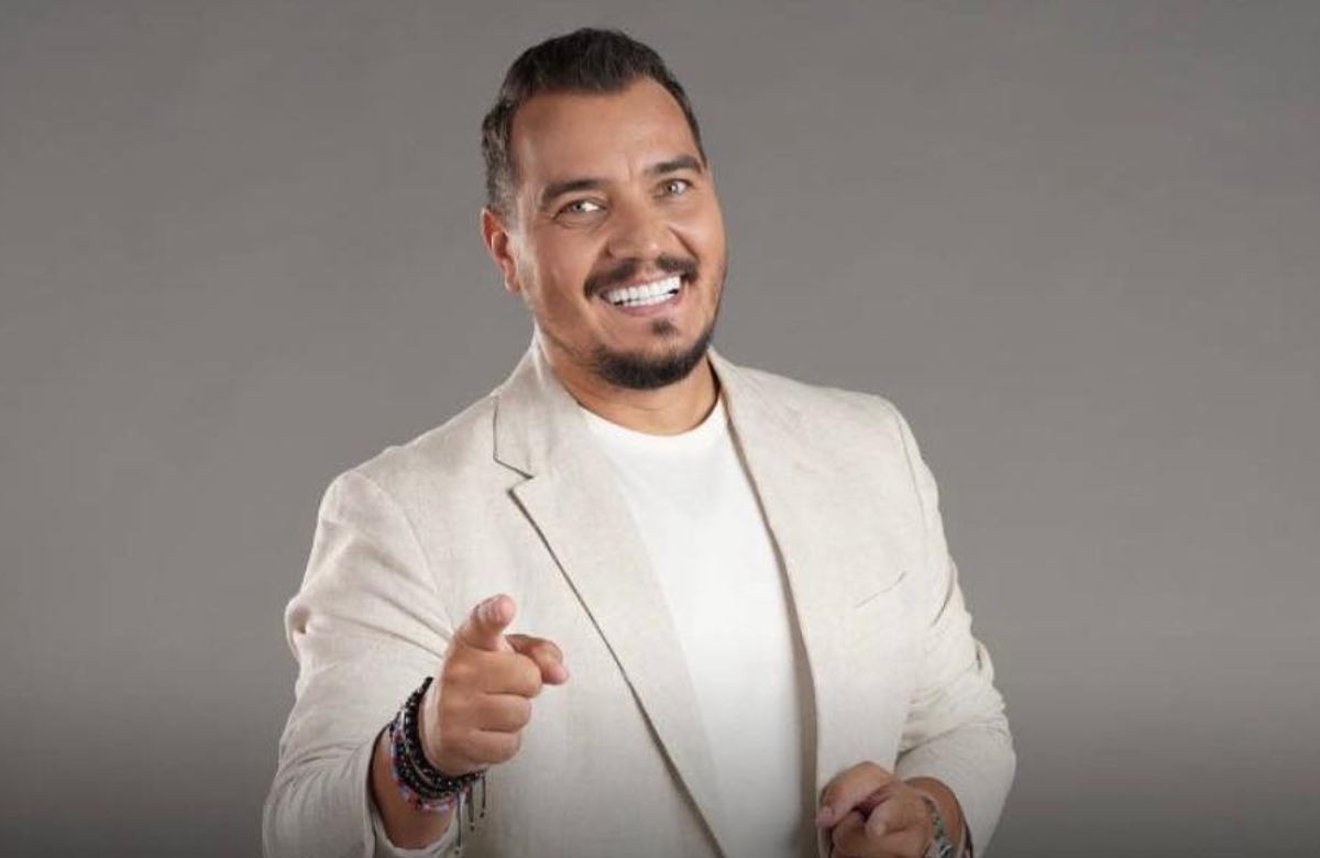 Bursucu, înlocuit în emisiunea „Xtra Night Show” de la Antena Stars. Cine va prezenta programul alături de Andreea Frățilă: „Am venit obosit”