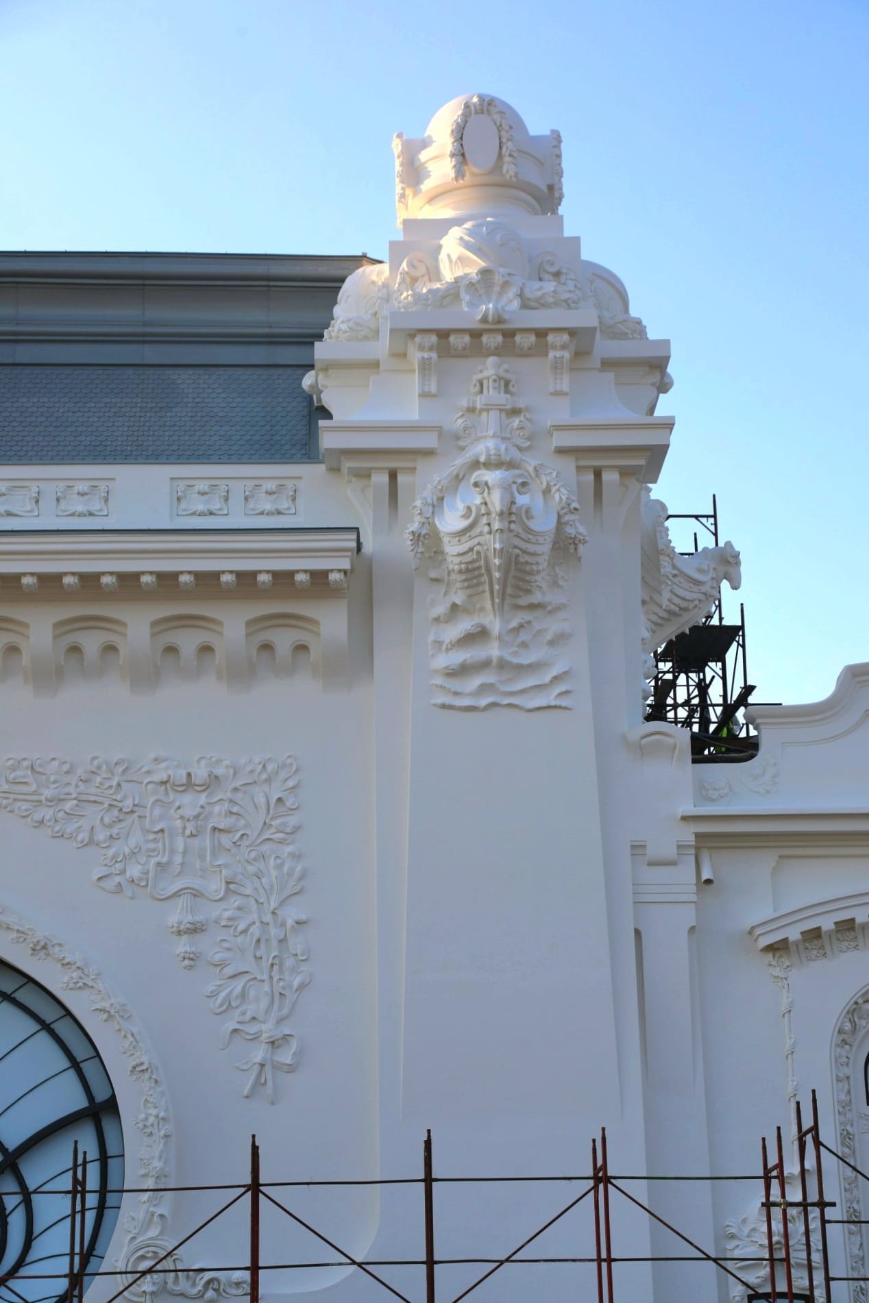 Cazinoul din Constanța, dezvelit parțial după doi ani de restaurare. Cum arată acum clădirea-monument