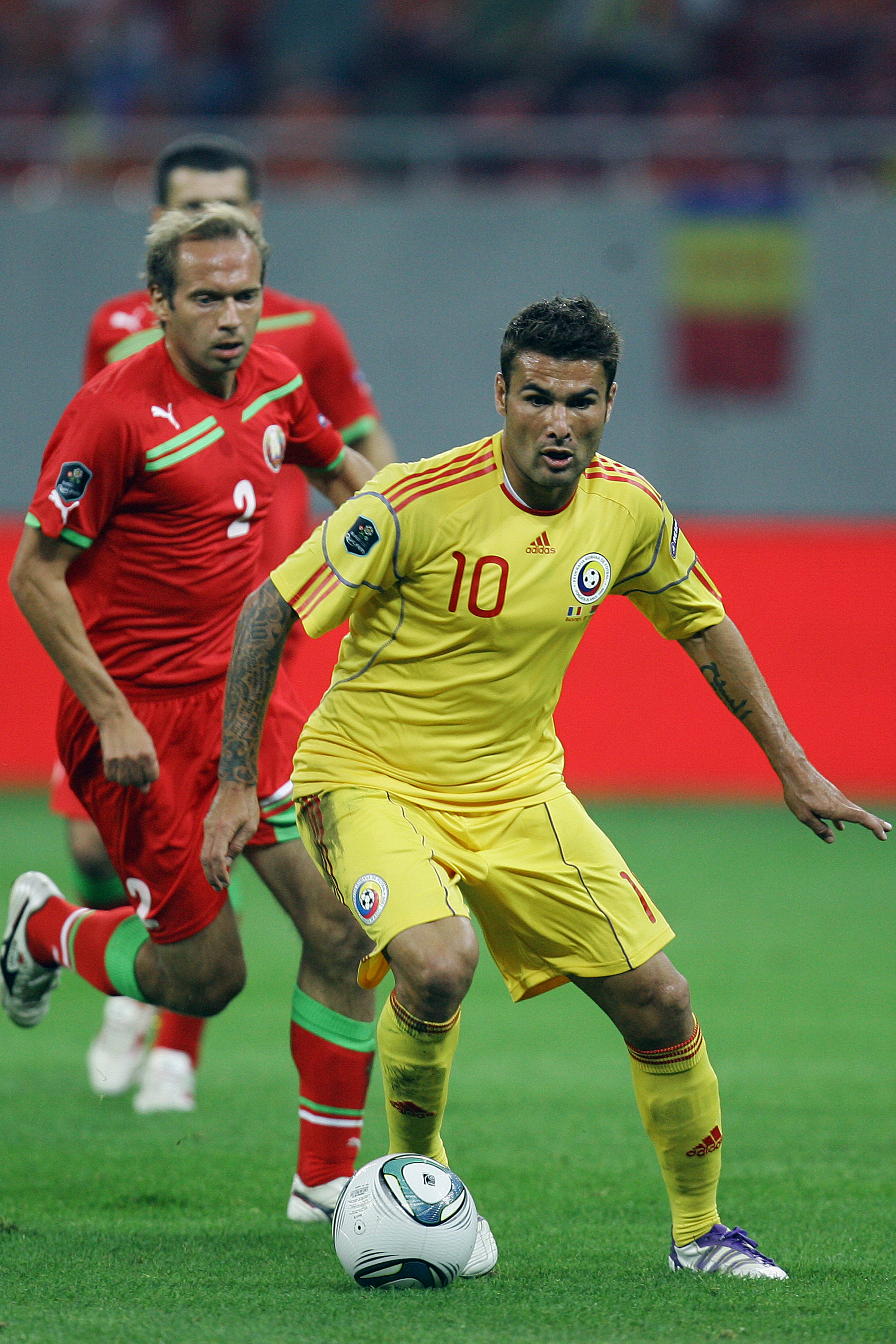 Dinamo vrea să-l repatrizeze pe Mutu! ^Din pușcărie, Borcea a transmis că-i va plăti contractul