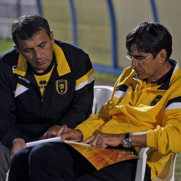 FOTO / Piţurcă îi terorizează pe arabi: a expulzat trei portari