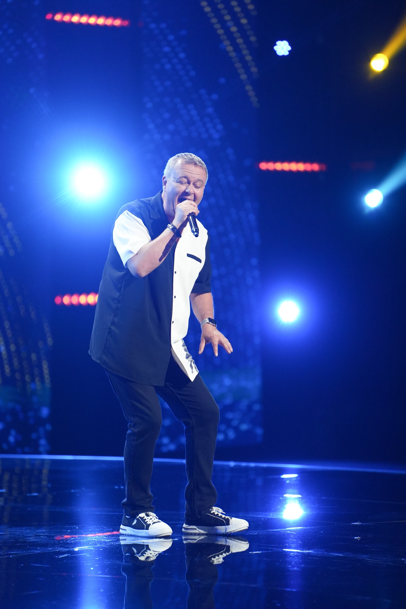 Colegul de liceu, dar și colegul de cameră din Liceenii, al lui Ştefan Bănică, vine la „X Factor”: „Am avut niște demoni care nu m-au lăsat să fac ceea ce aș fi vrut să fac”
