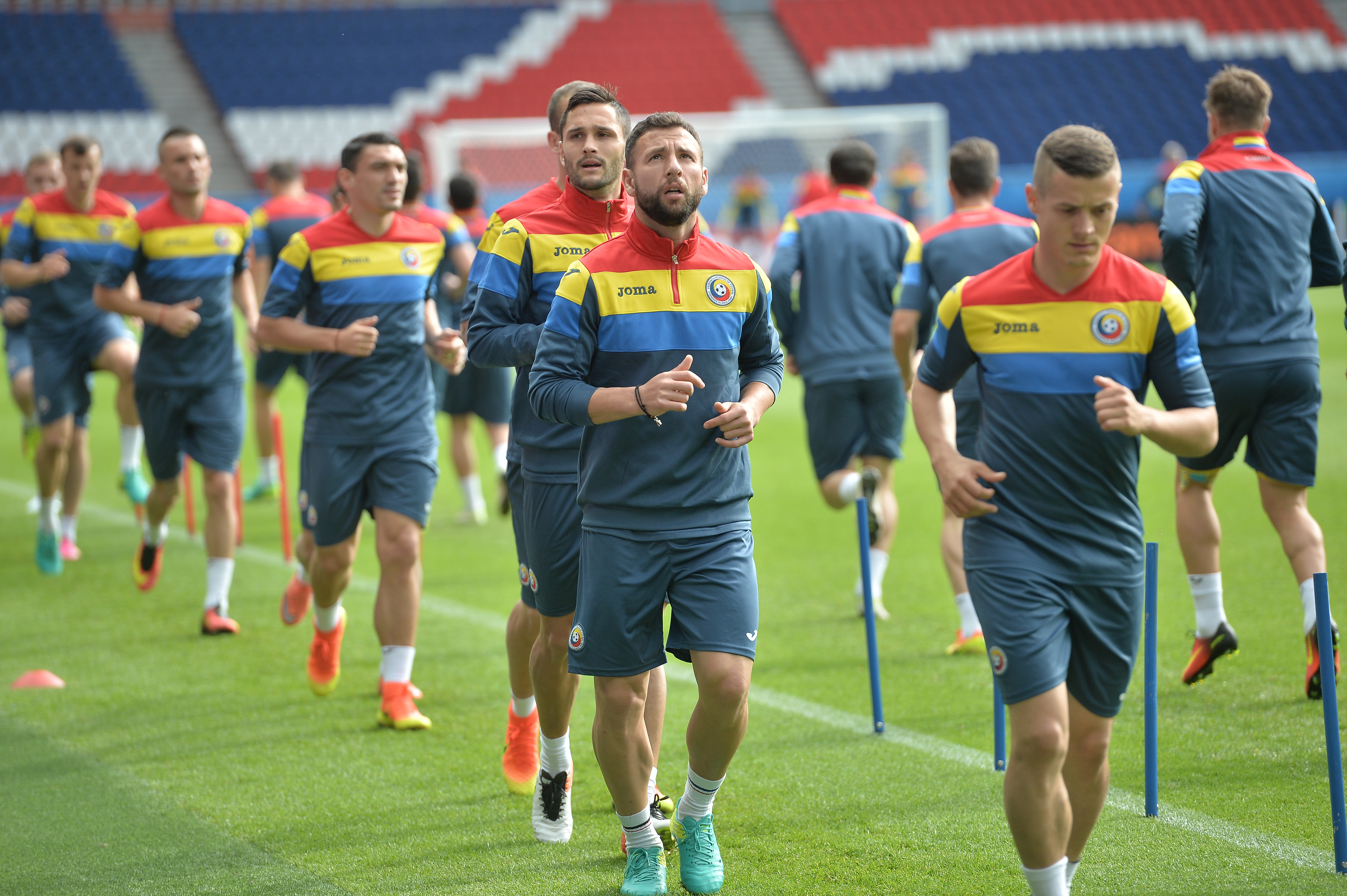 România - Elveția 1-1. Leșin după pauză! Stancu a deschis scorul din penalty, Mehmedi e egalat. Ne-am calificat la decisivul cu Albania!/ BLOG&FOTO&VIDEO
