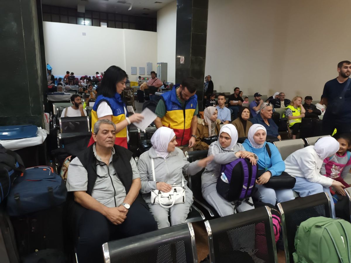 Alți 17 români și rude ale lor au fost evacuați din Fâșia Gaza în Egipt și urmează să se întoarcă în țară, anunță MAE