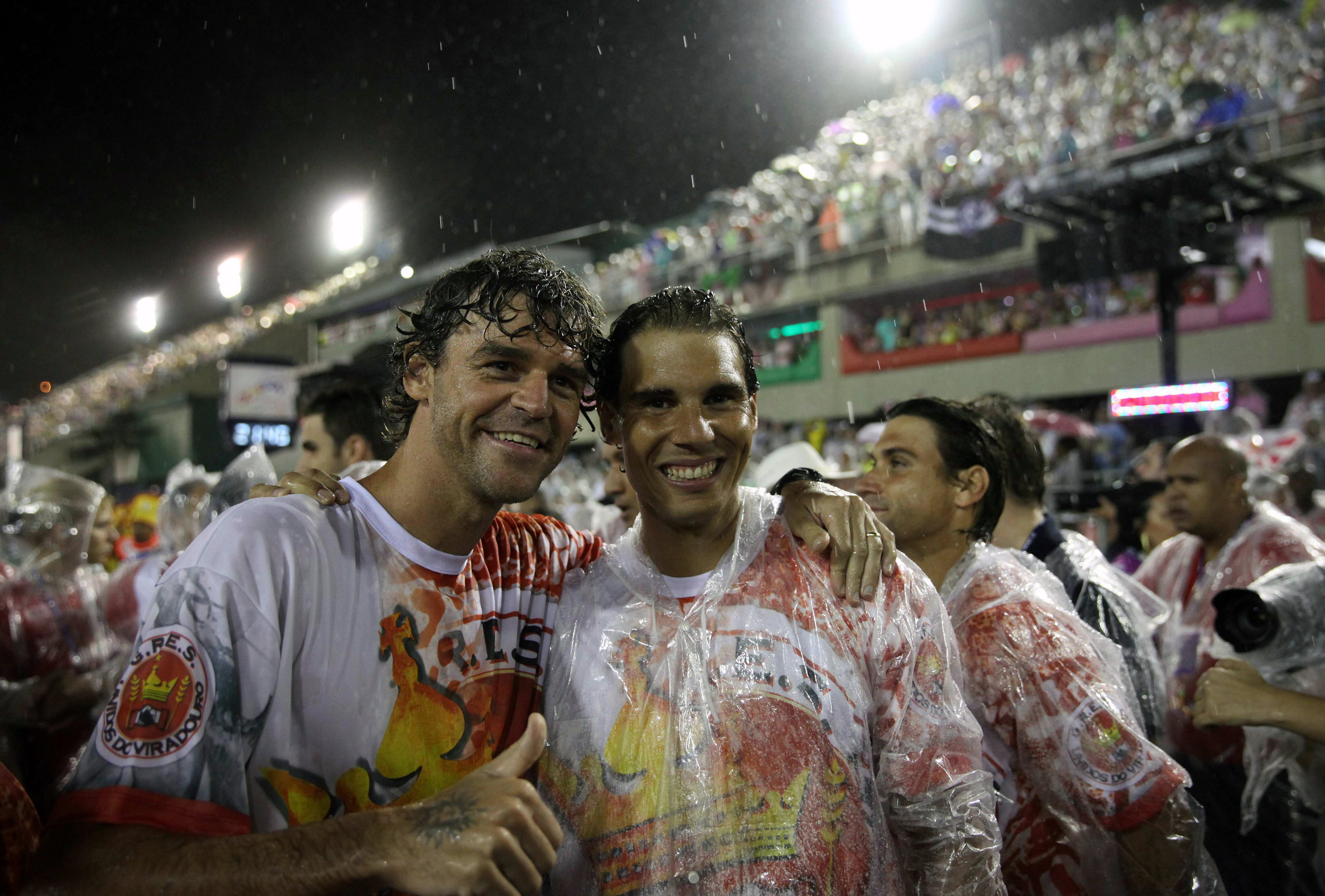 Rafa Nadal a fost la carnaval, fetele l-au băgat ”în spital” / GALERIE FOTO INCENDIARĂ