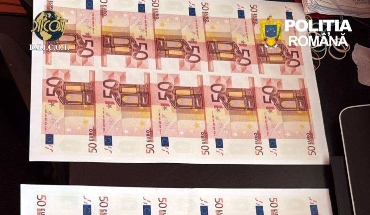 Un italian a învățat 3 români să falsifice bancnote: au construit o fabrică de bani falși la Suceava și i-au dus apoi în Bulgaria