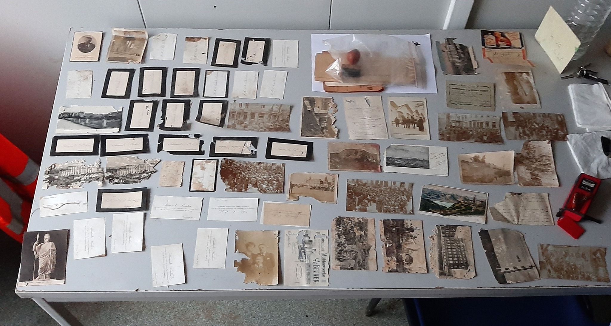 O scrisoare adresată lui Moș Crăciun, descoperită după 90 de ani de arheologii din Alsacia