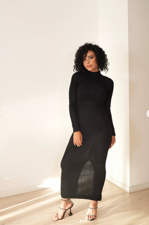 Cum arată Andreea Popescu după ce și-a schimbat look-ul