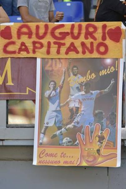 Legenda vie a Romei: Francesco Totti - 21 de ani sub culorile giallorosso!