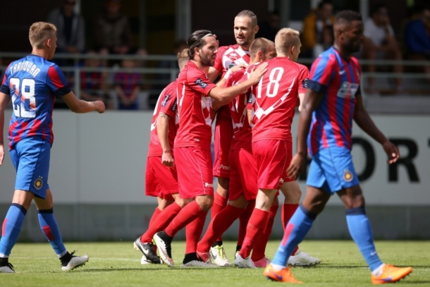 Video cu rușinea suferită de Steaua în fața anonimilor de la Klagenfurt. Adversarii, care au un român în lot, râd de campioni: ”Puteam să le dăm mai multe”