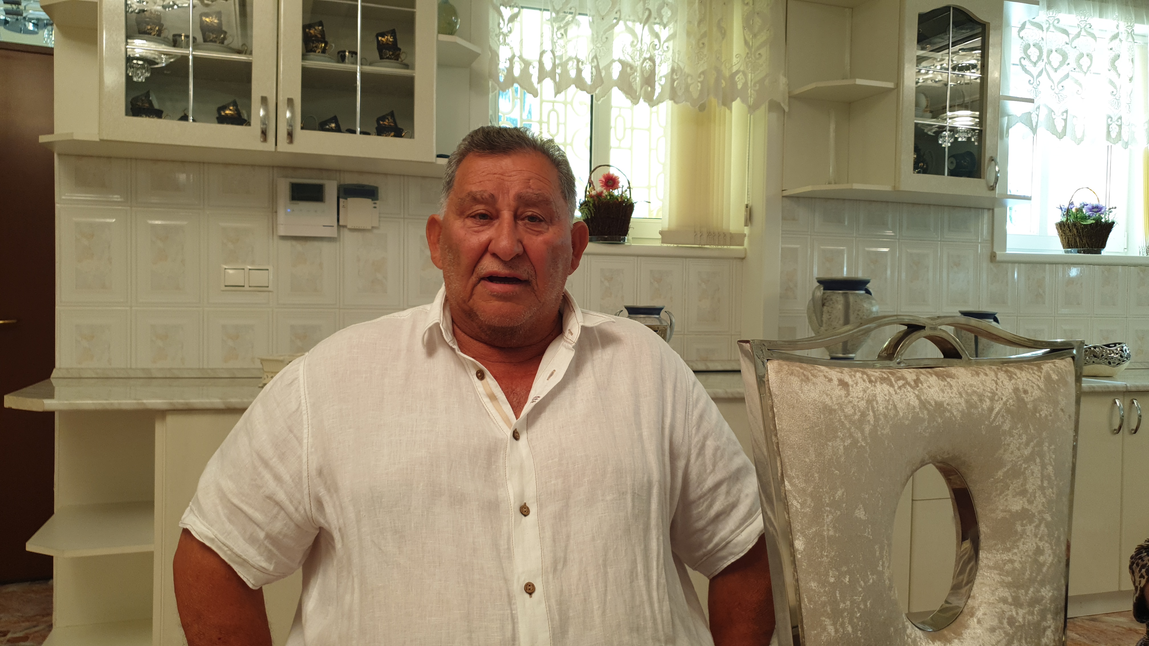 Palatul din Timișoara „naționalizat” de Dominic Fritz și locuit de clanul Momiță. De ce a respins Judecătoria Arad evacuarea
