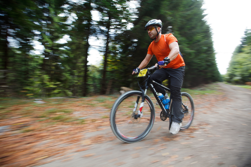 206 concurenți. la cea de-a III-a ediție a competiției de mountain bike din Moinești și Zemeș