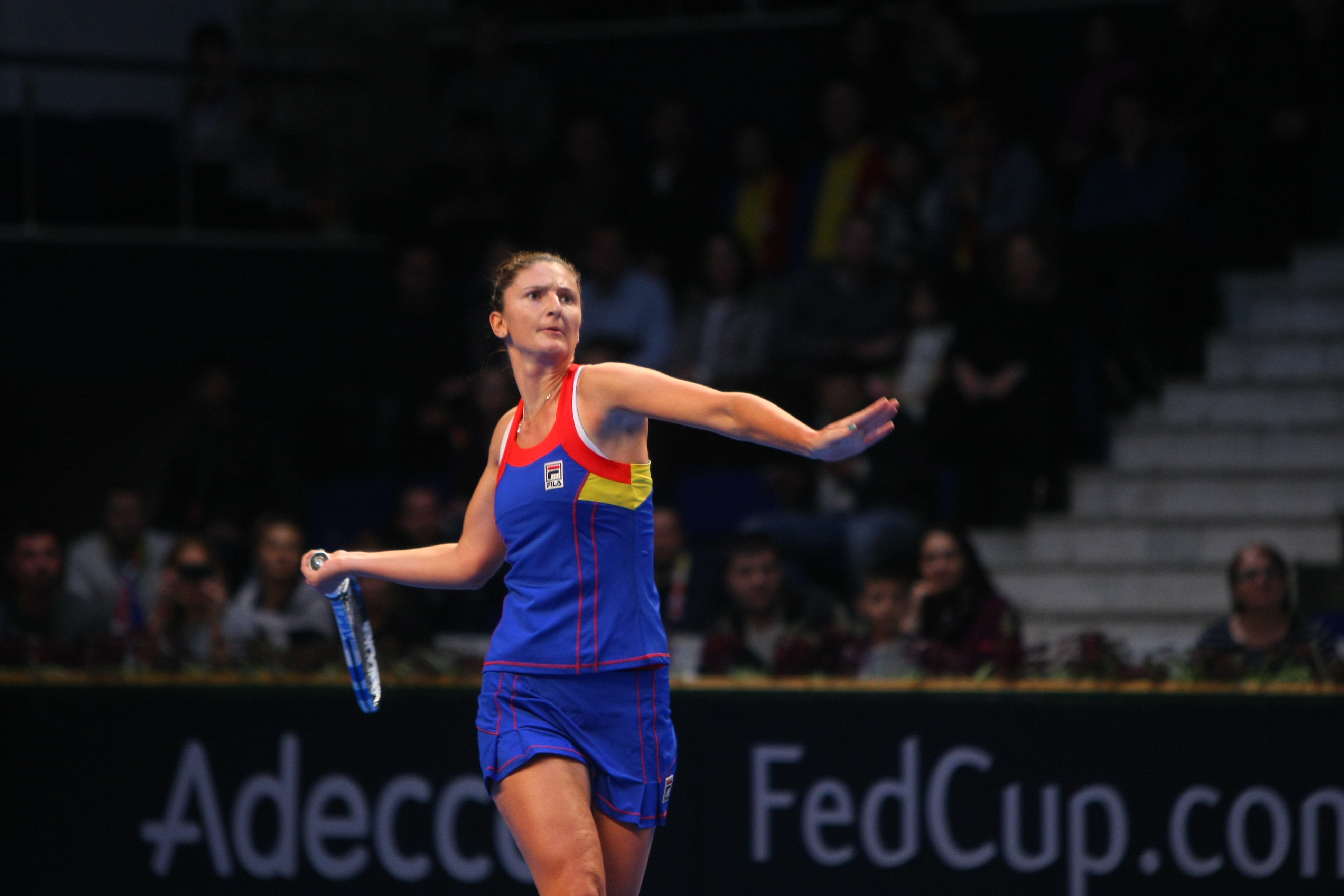 România a fost învinsă de Belgia, în primul tur al Grupei Mondiale II din Fed Cup. Irina Begu a jucat la simplu, dar a pierdut în setul decisiv. Reacții  | FOTO & VIDEO