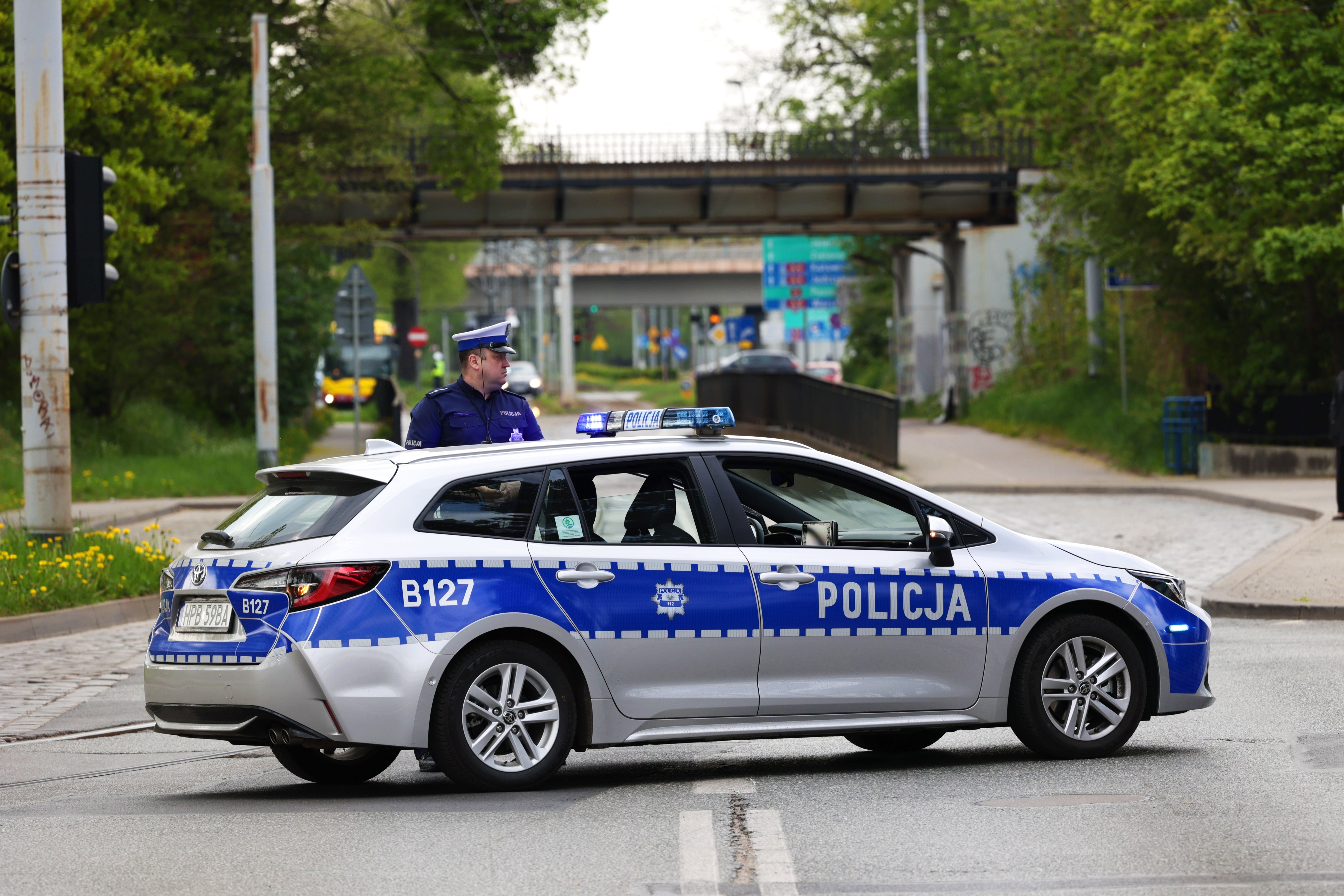 Od piątku więcej policji na drogach w związku z wyjazdami świątecznymi