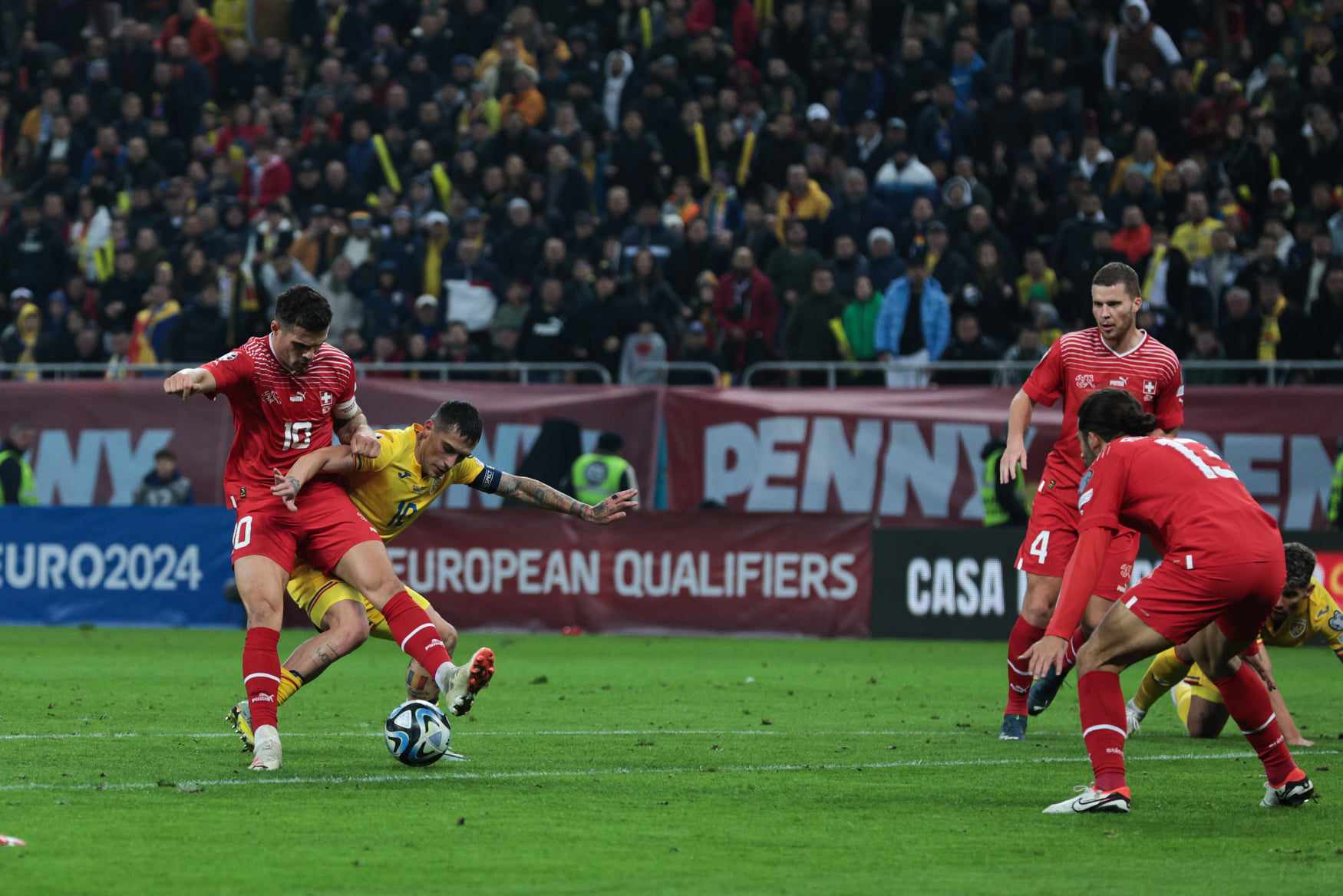 Alibec a marcat, Moldovan a închis poarta. Tricolorii au învins Elveția și au câștigat grupa I a preliminariilor Euro 2024
