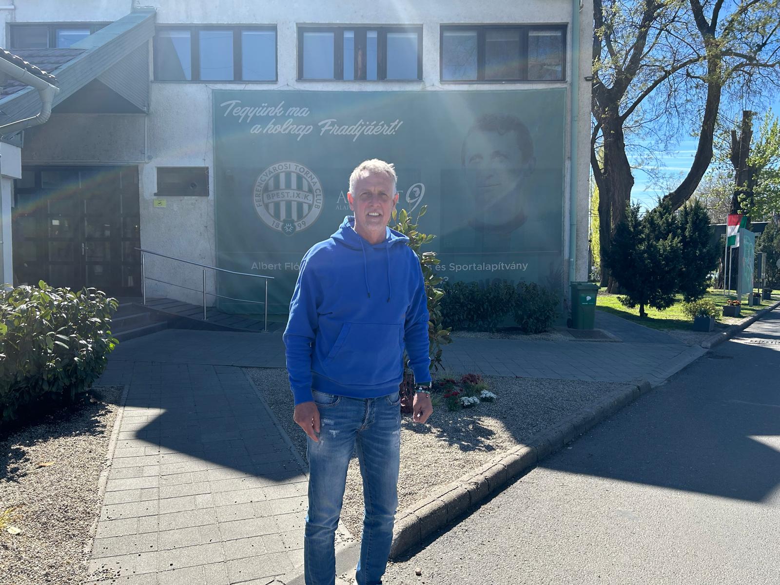 Flórián Albert junior, fiul singurului Balon de Aur din istoria fotbalului maghiar, antrenează fetele de la Ferencvaros: „Câți copii au fost mai buni decât tații lor? Nu exista planul B pentru mine, dar atunci m-am simțit fotbalist”