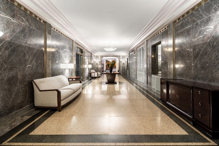 Apartamentul de lux cumpărat de Giorgio Armani  cu 17,5 milioane de dolari. Designerul mai are unul la fel