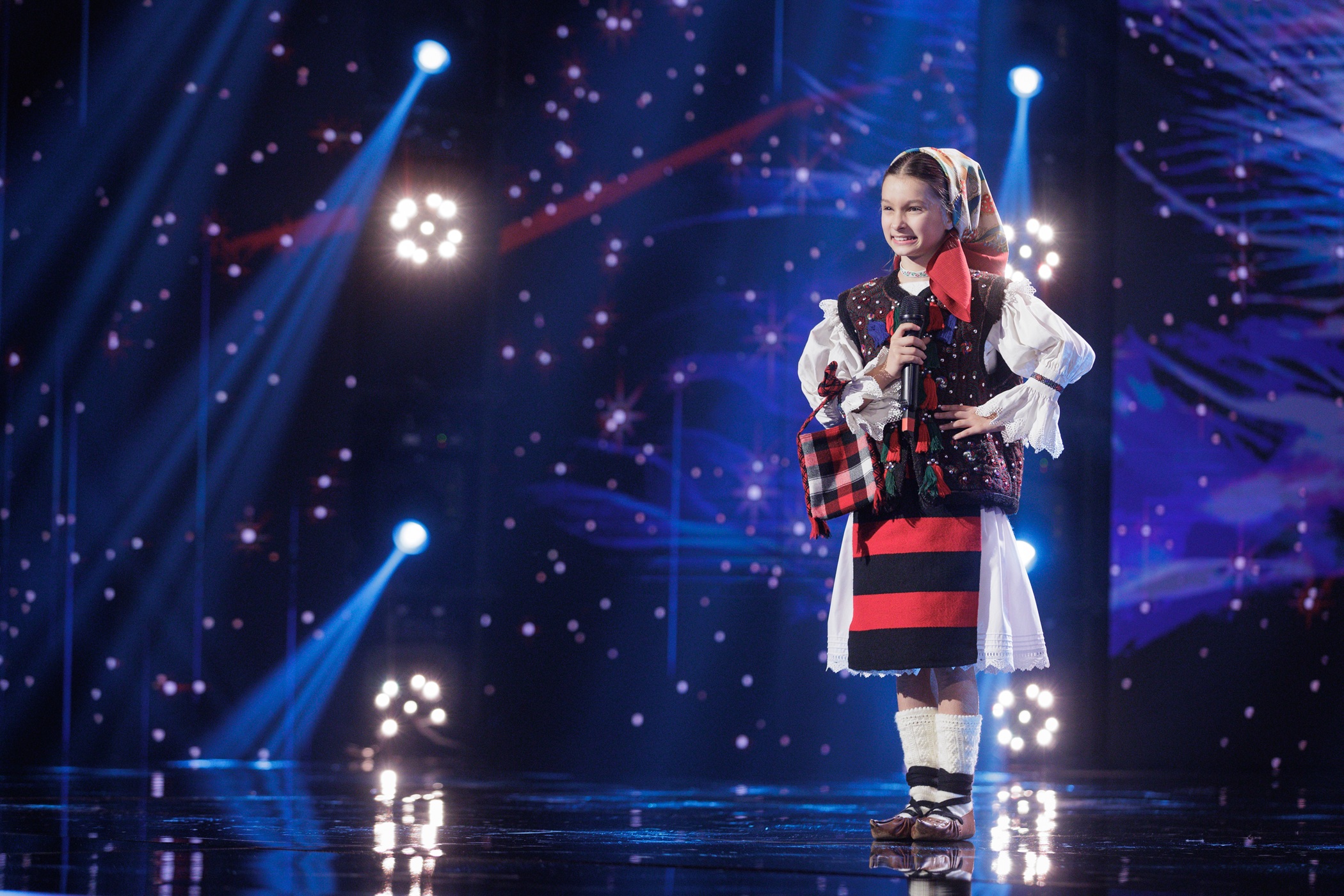 „Românii au talent”, 21 martie 2025. Maia Vlad, fetița din Maramureș care a făcut-o pe Andra să regrete. Tatăl este preot, iar ea cântă în corul bisericii